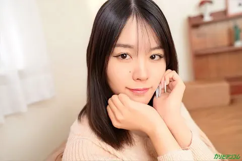 SEXYランジェリーでお出迎え！何度中出ししても飽きない美巨乳妻 山下もえか